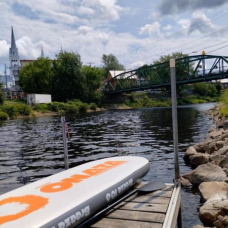 L'Auberge Du Vieux Pont Saint-Raymond المظهر الخارجي الصورة
